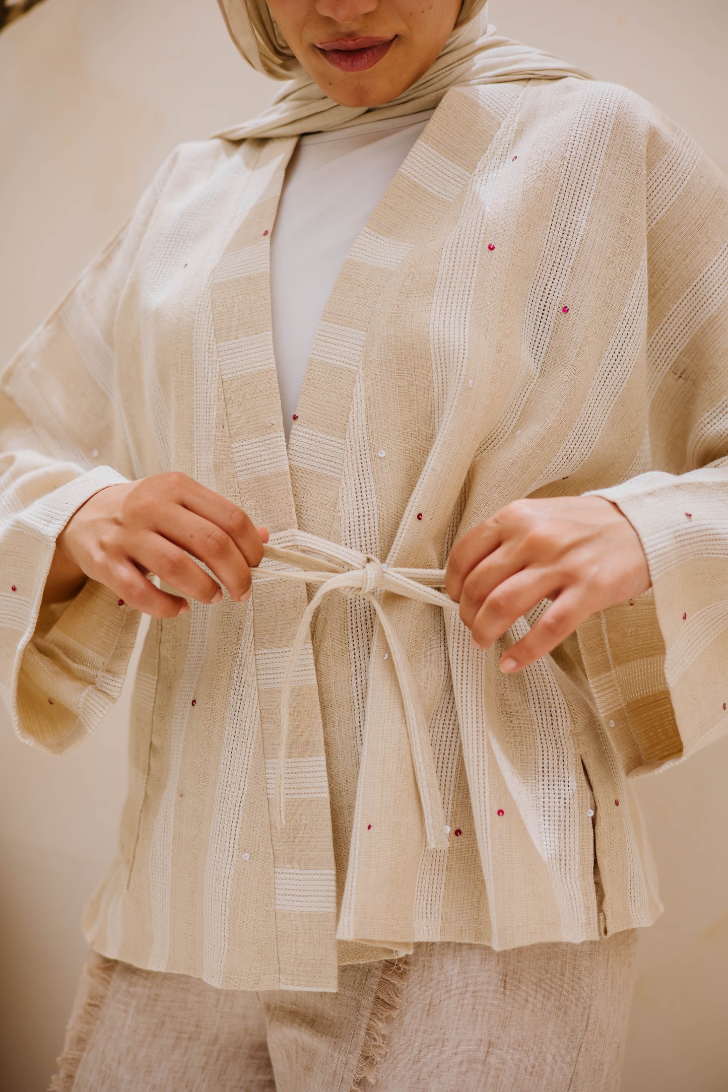 Sandy toes wrap top
