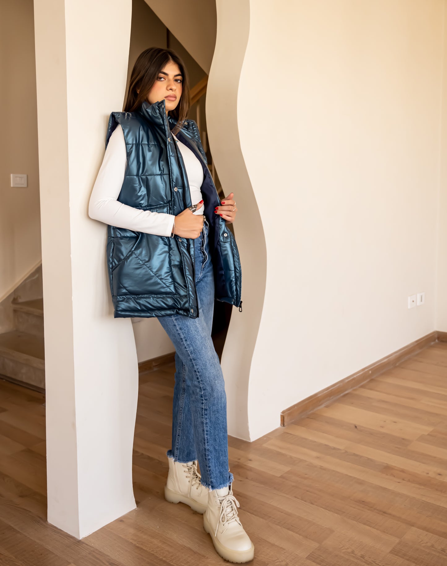 Metallic puffer vest in navy