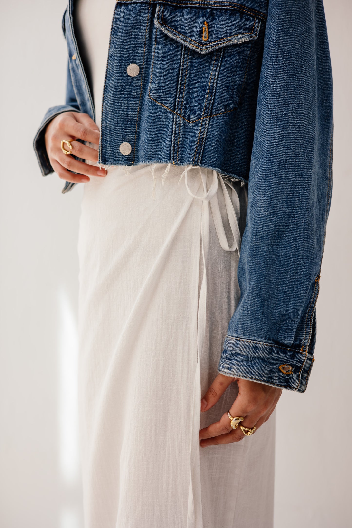 The wrap skirt in white