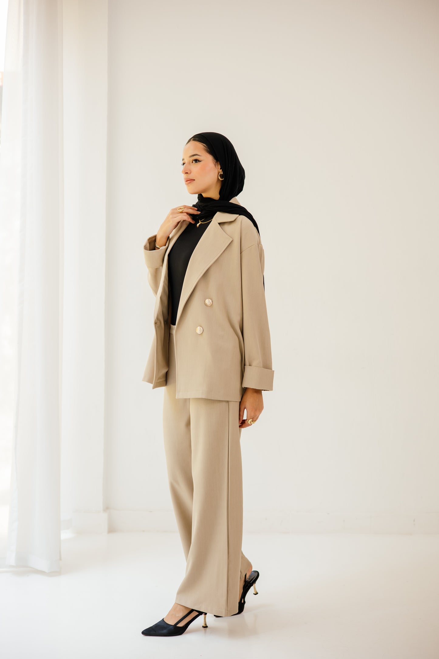 The iconic set in beige