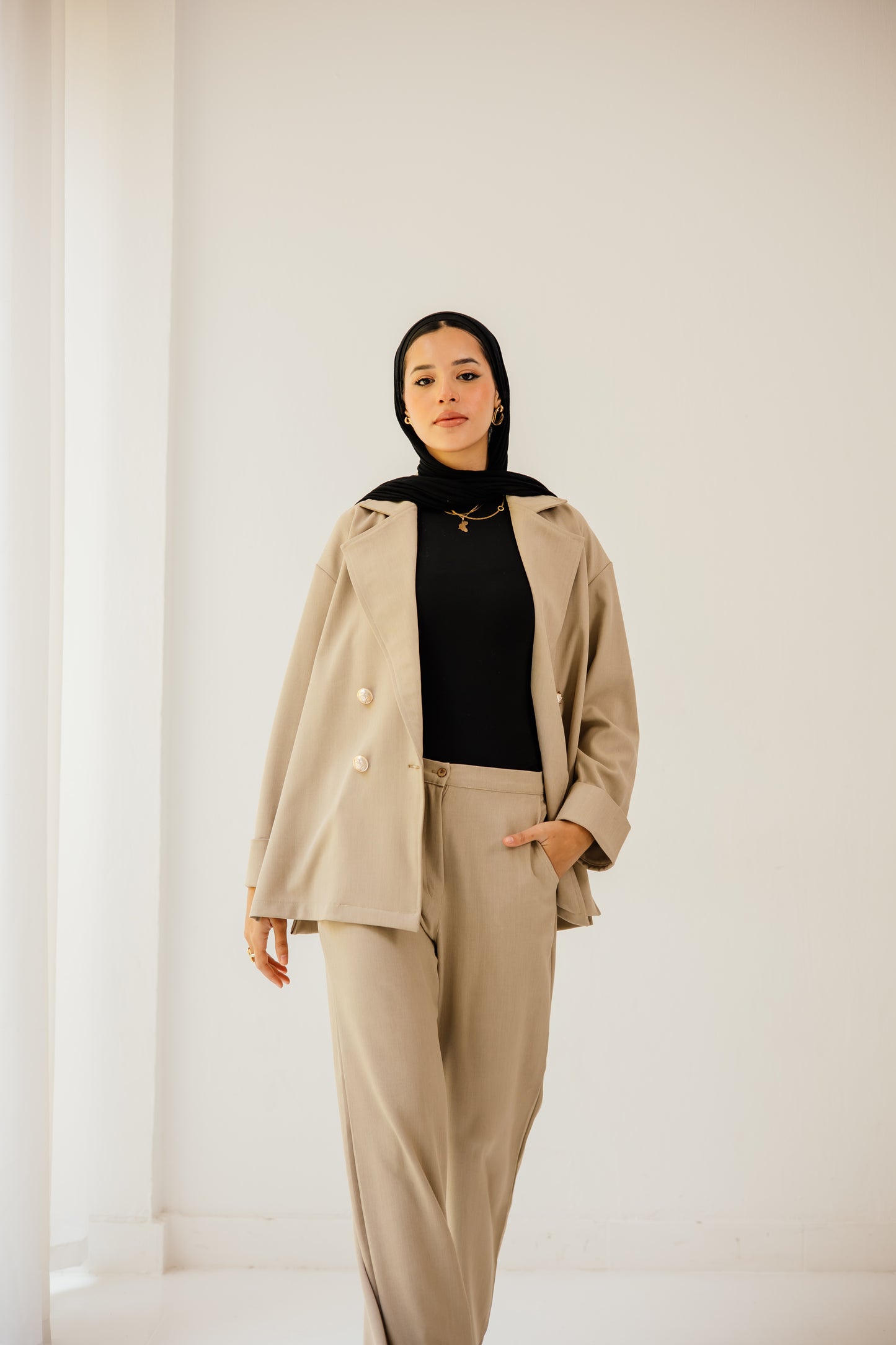 The iconic set in beige