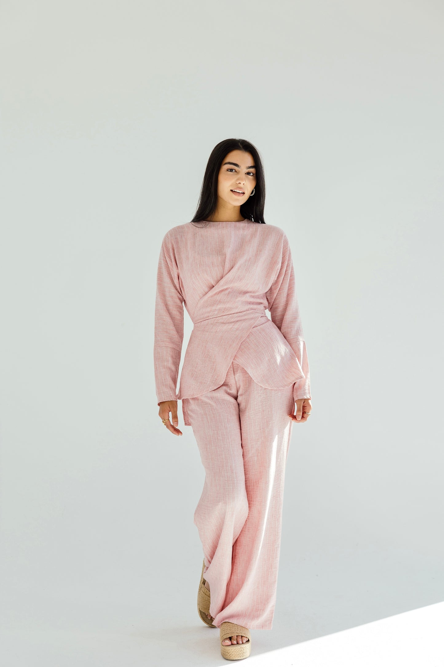 Shine lined wrap set in coral pink