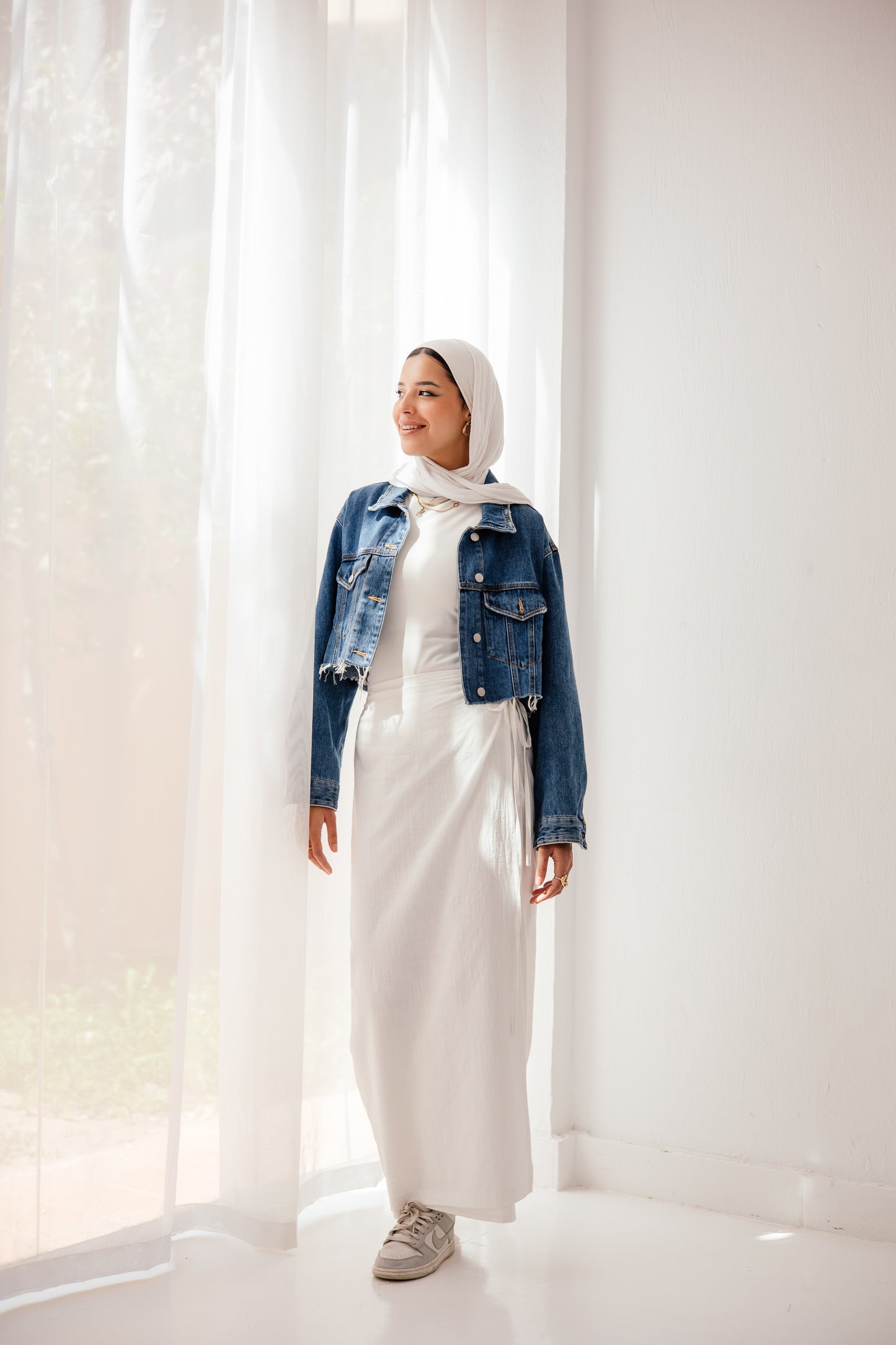 The wrap skirt in white