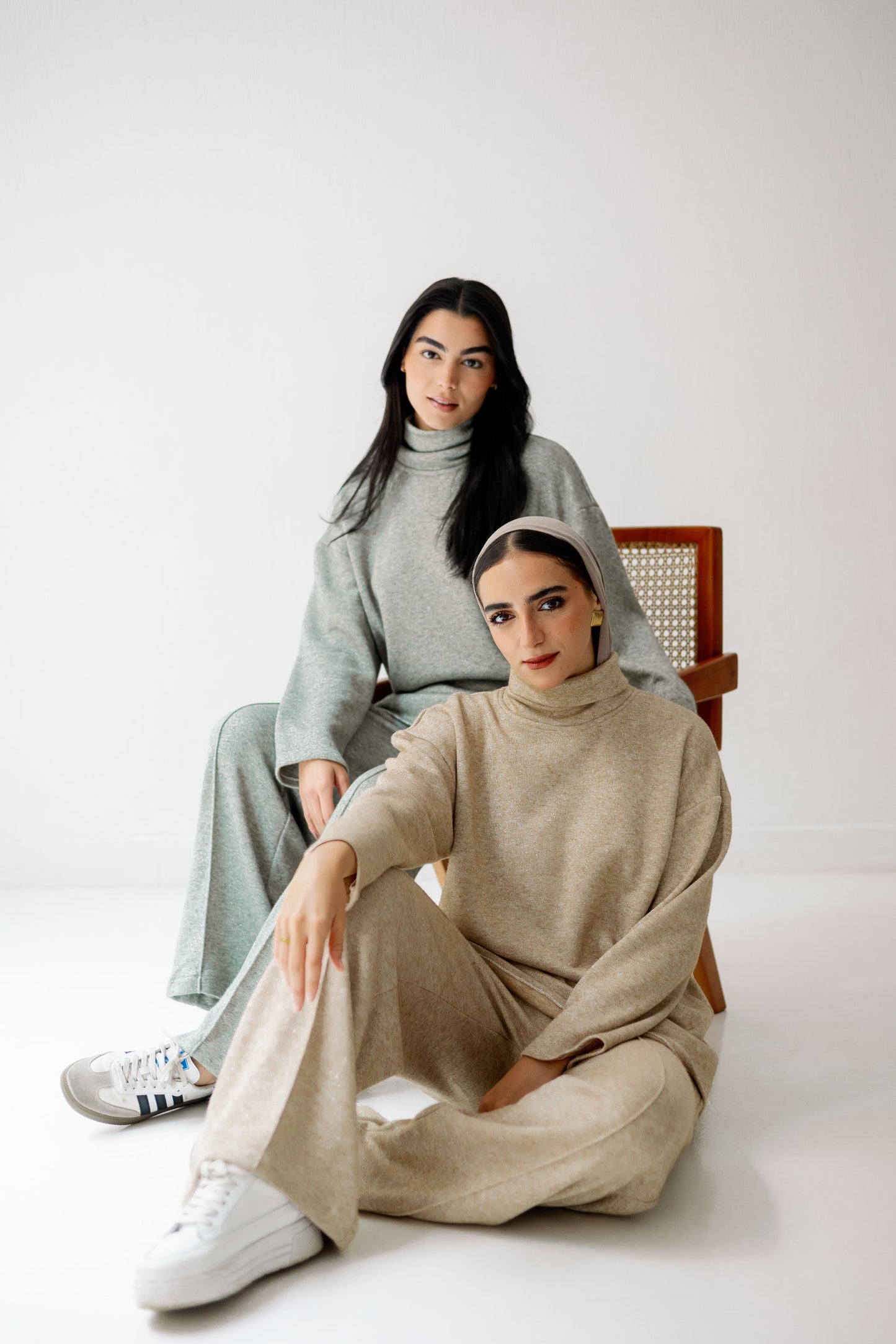 Chill & Glow Set In beige