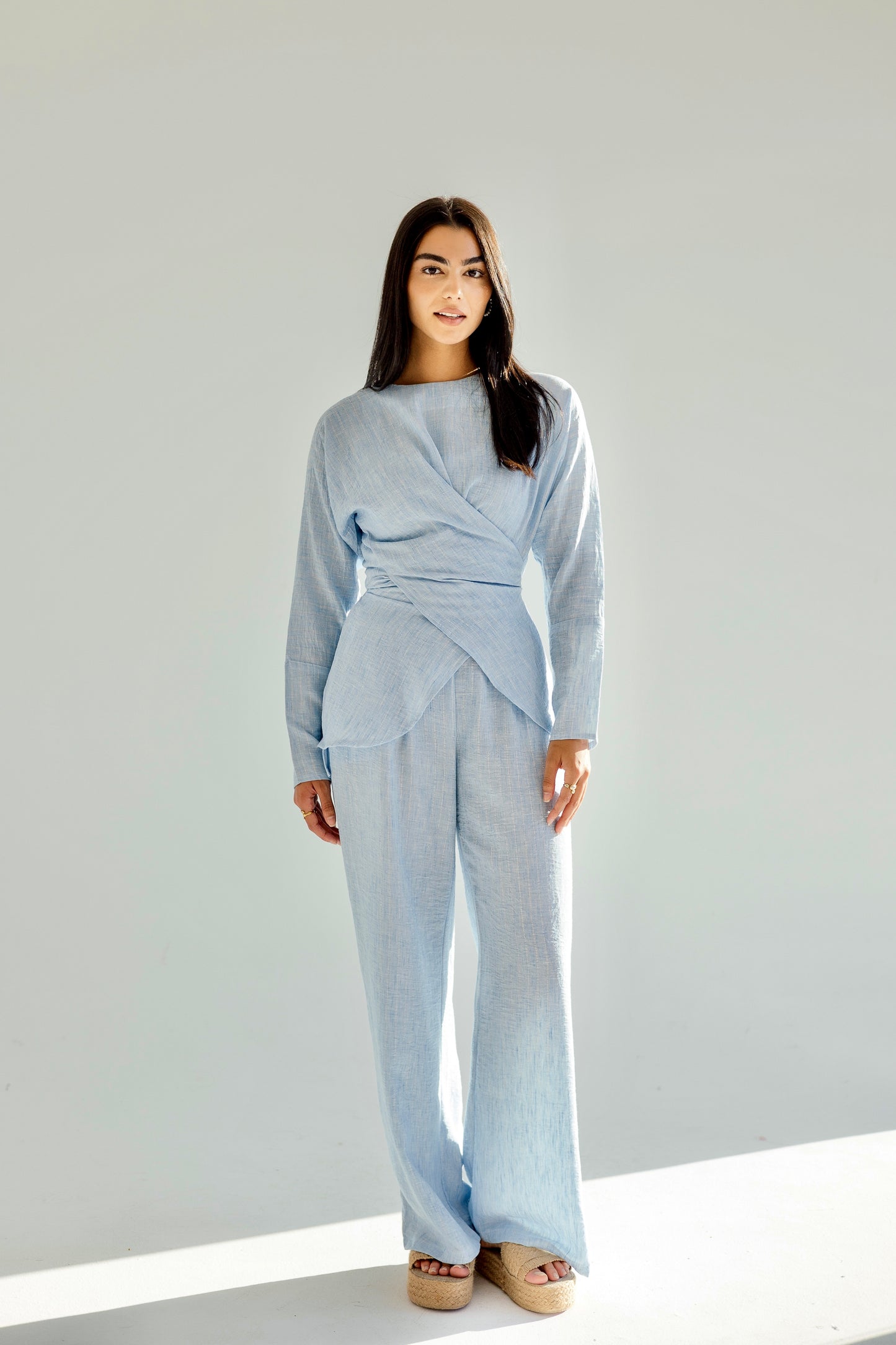 Shine lined wrap set in sky