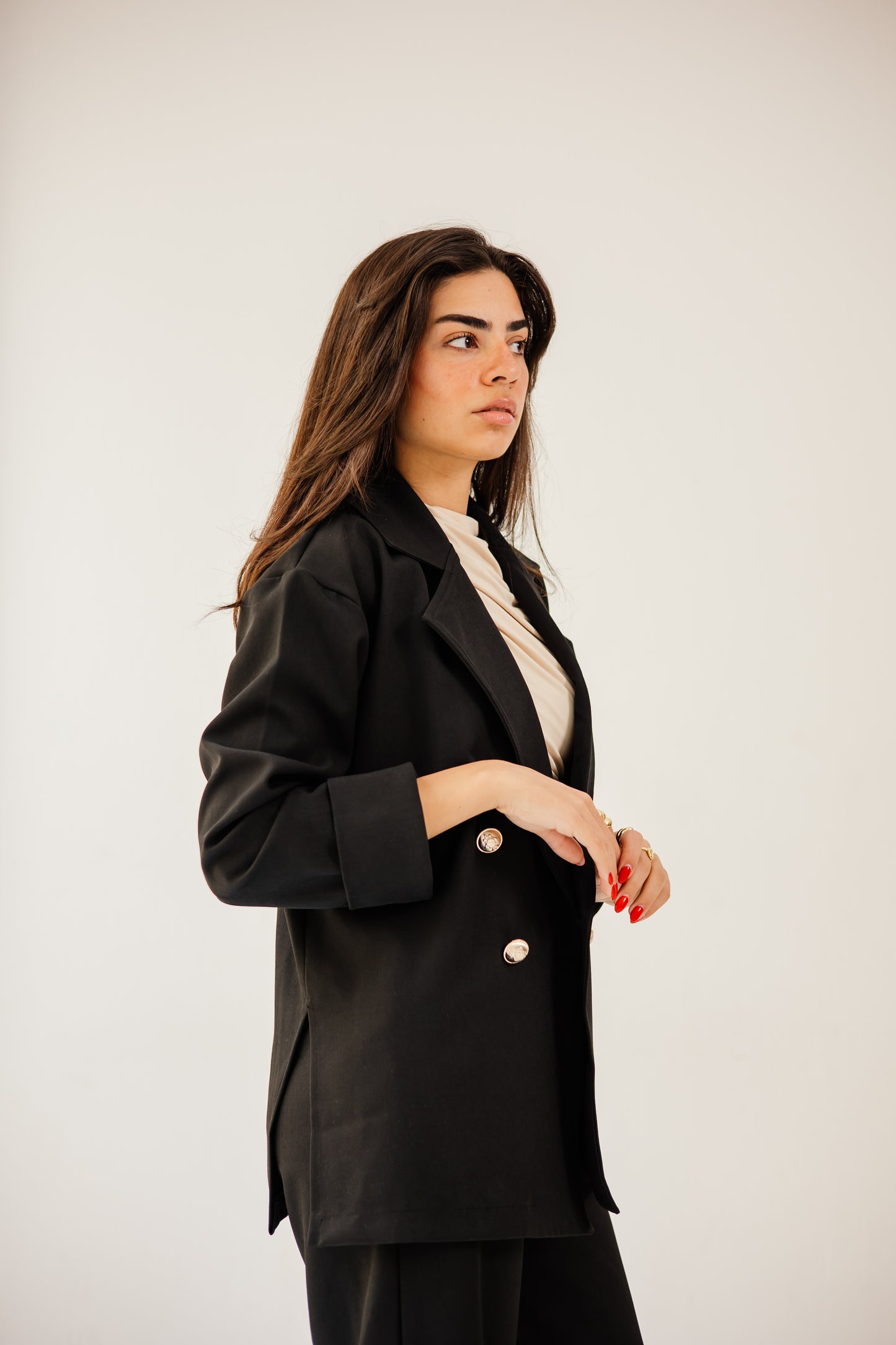 The iconic set in black