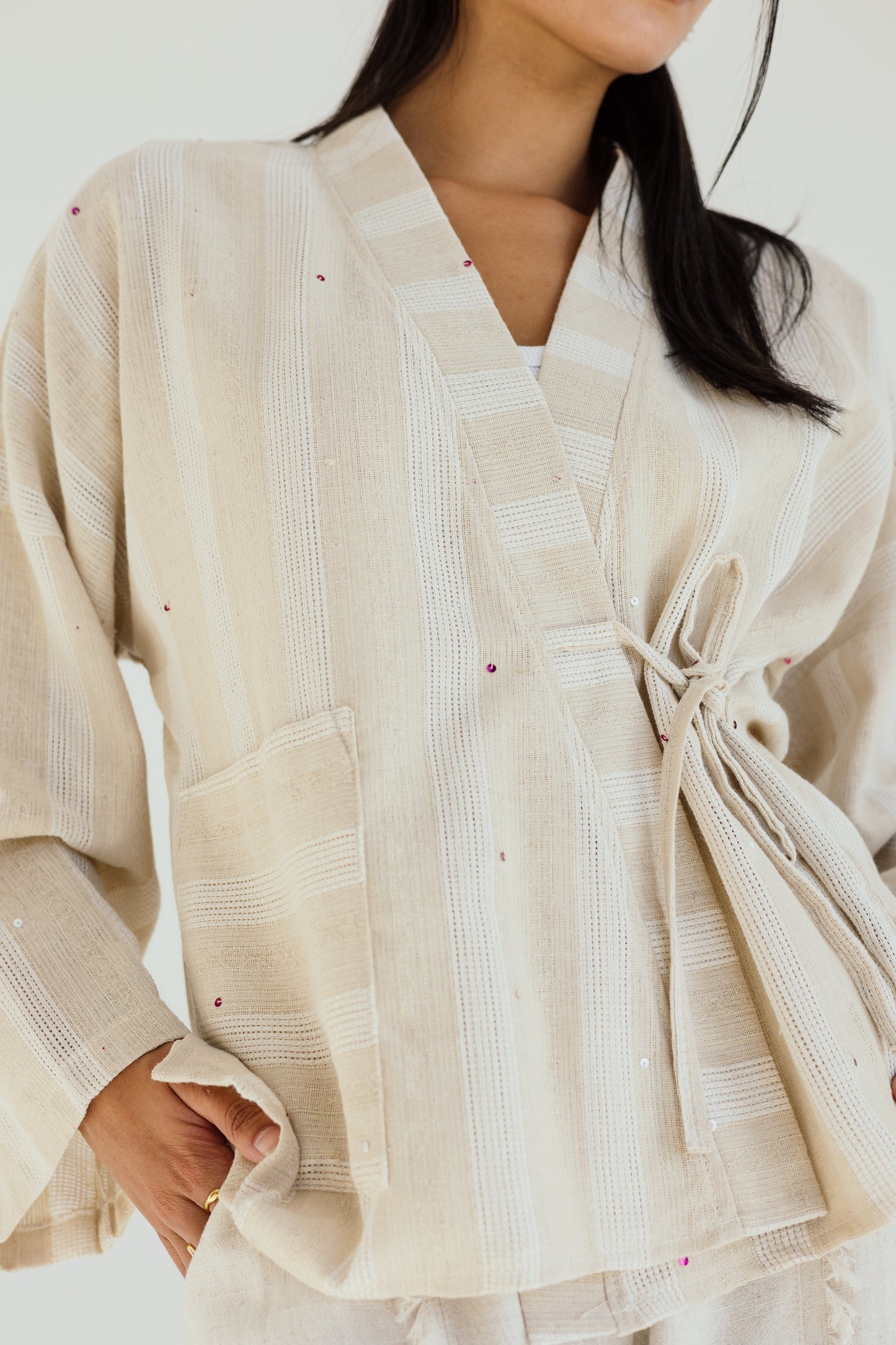 Sandy toes wrap top