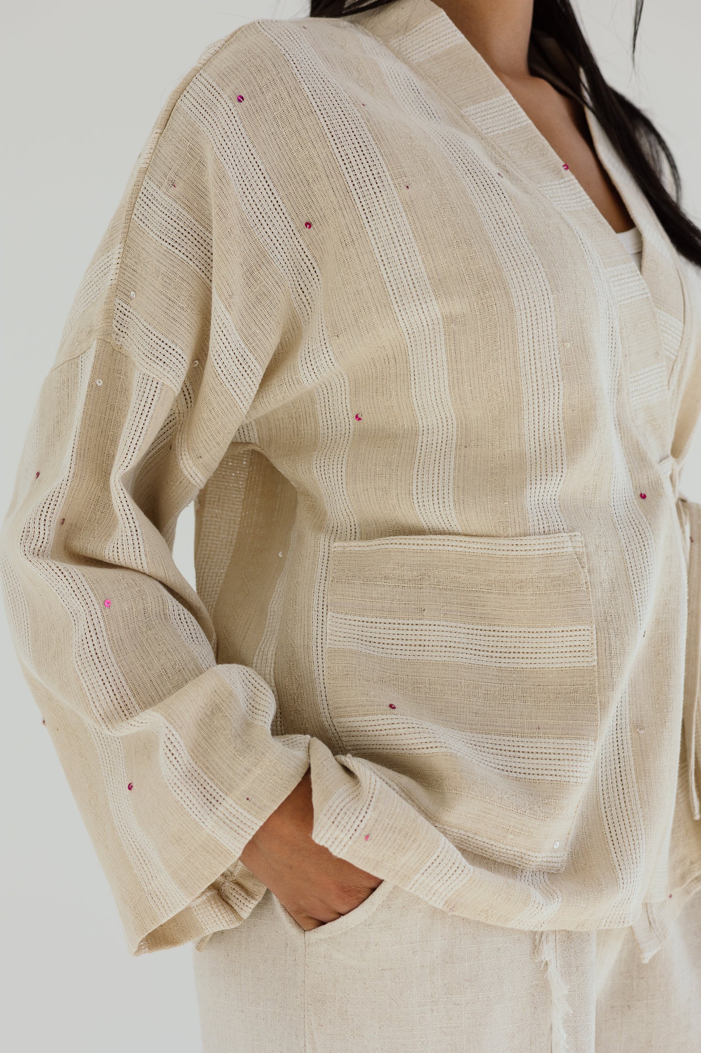Sandy toes wrap top