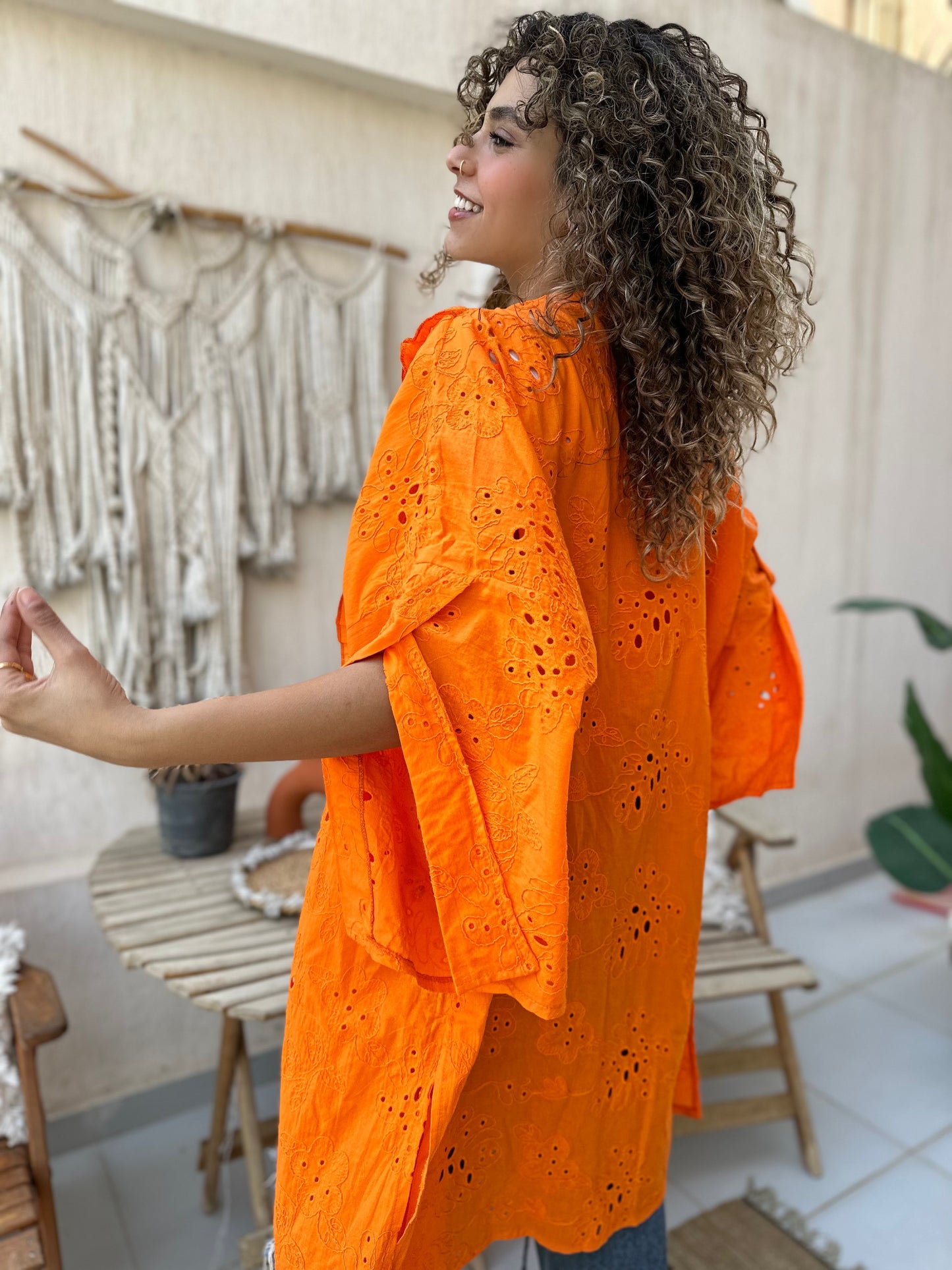 Embroidery kimono in orange