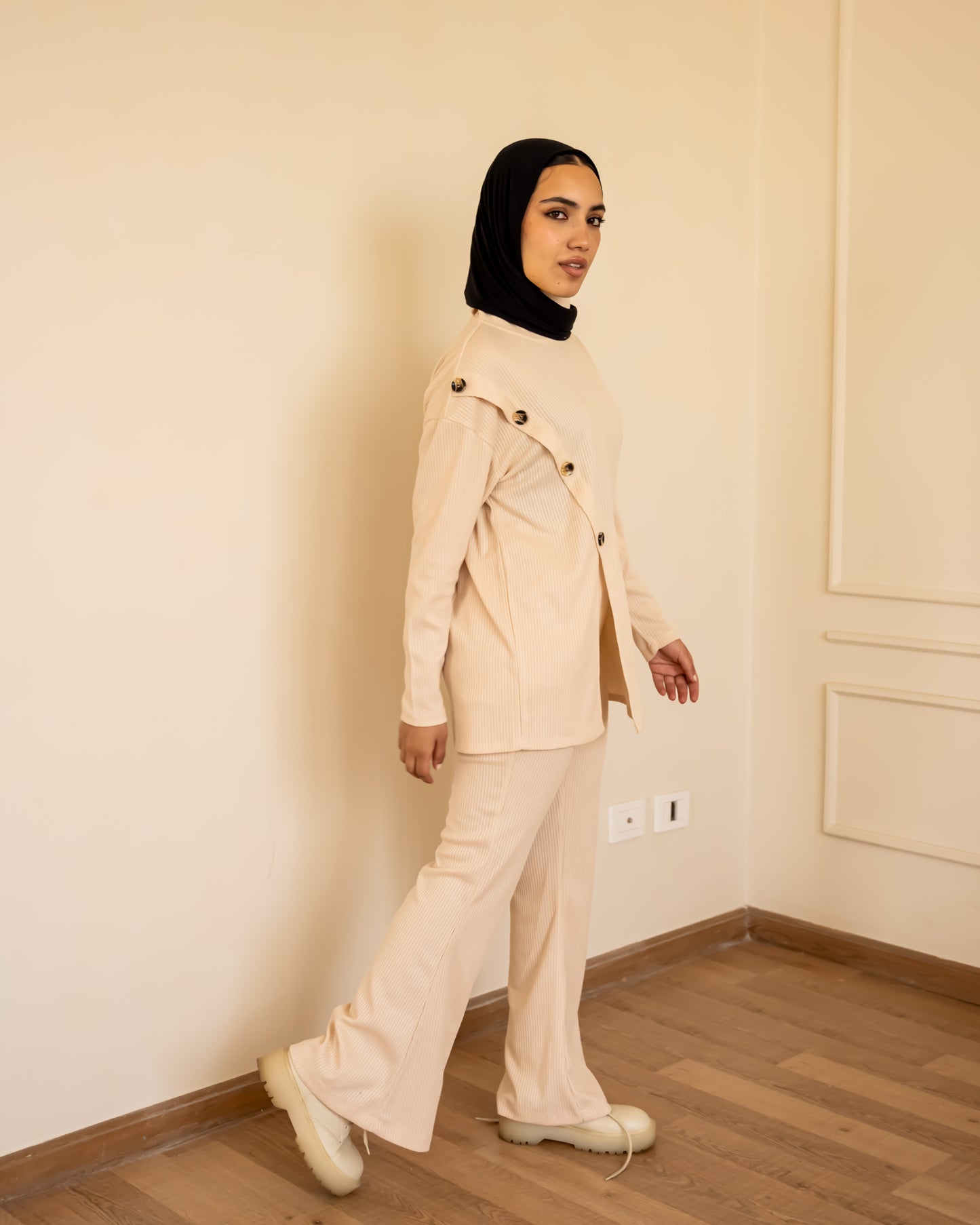 Knit demi-saison set in creamy