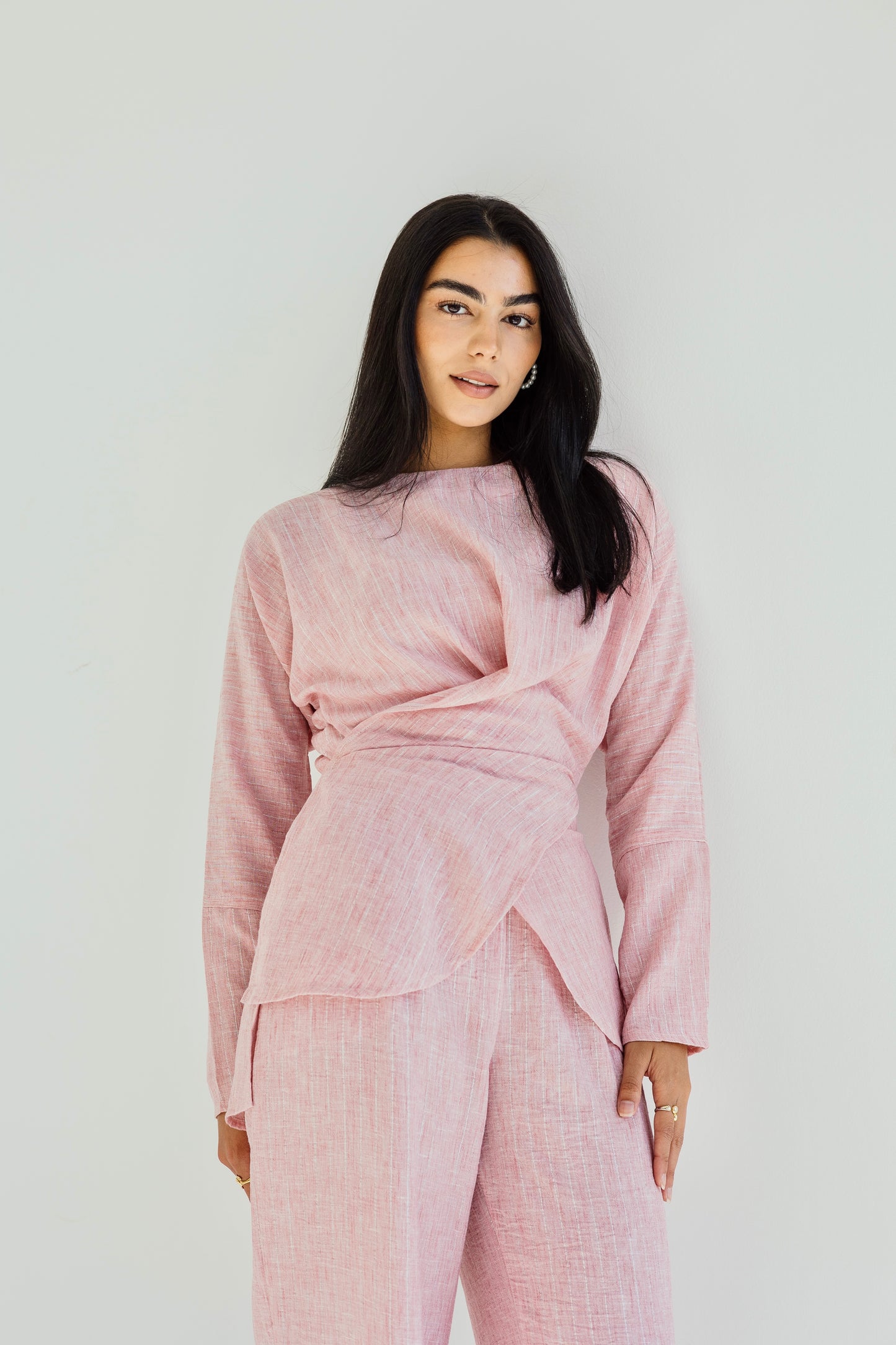 Shine lined wrap set in coral pink