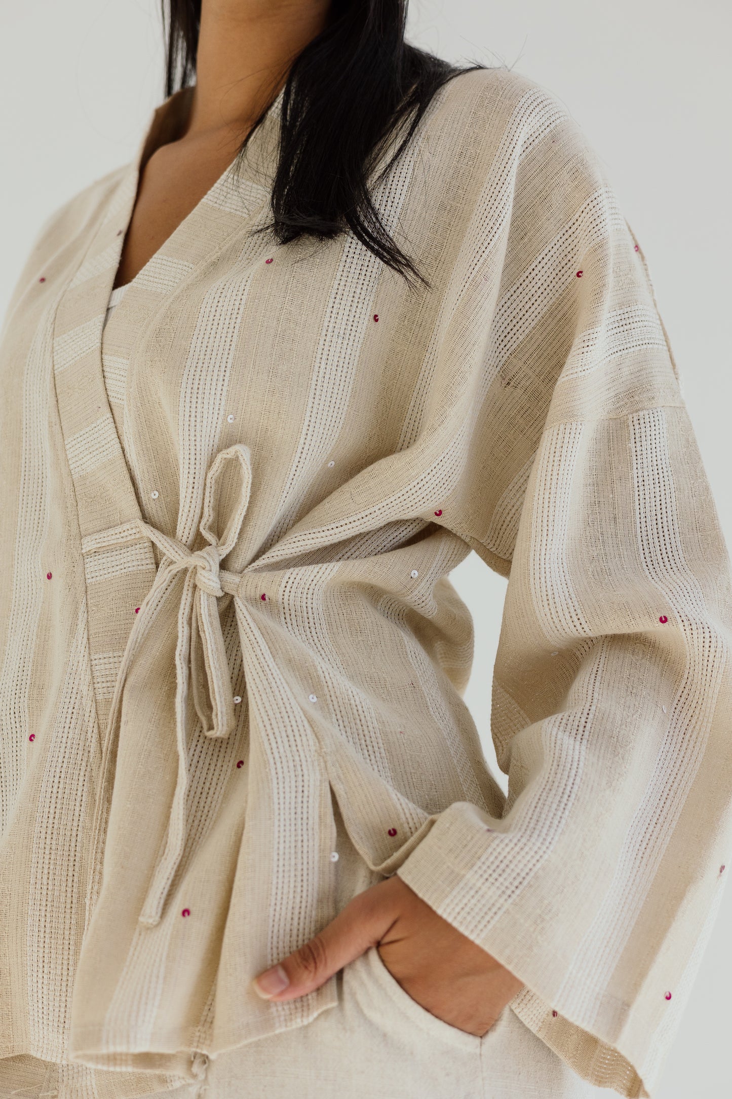 Sandy toes wrap top