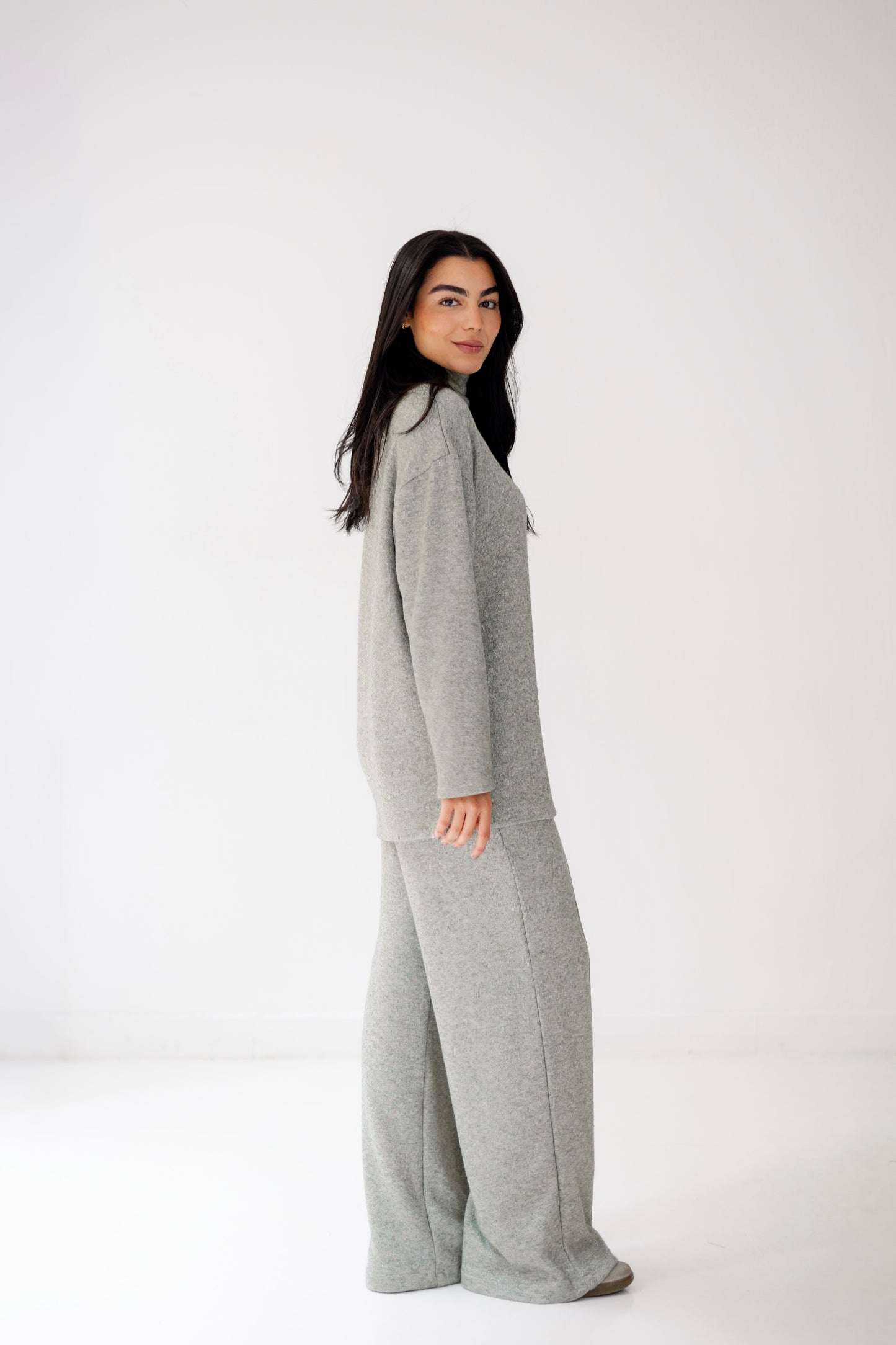 Chill & Glow Set in Olive