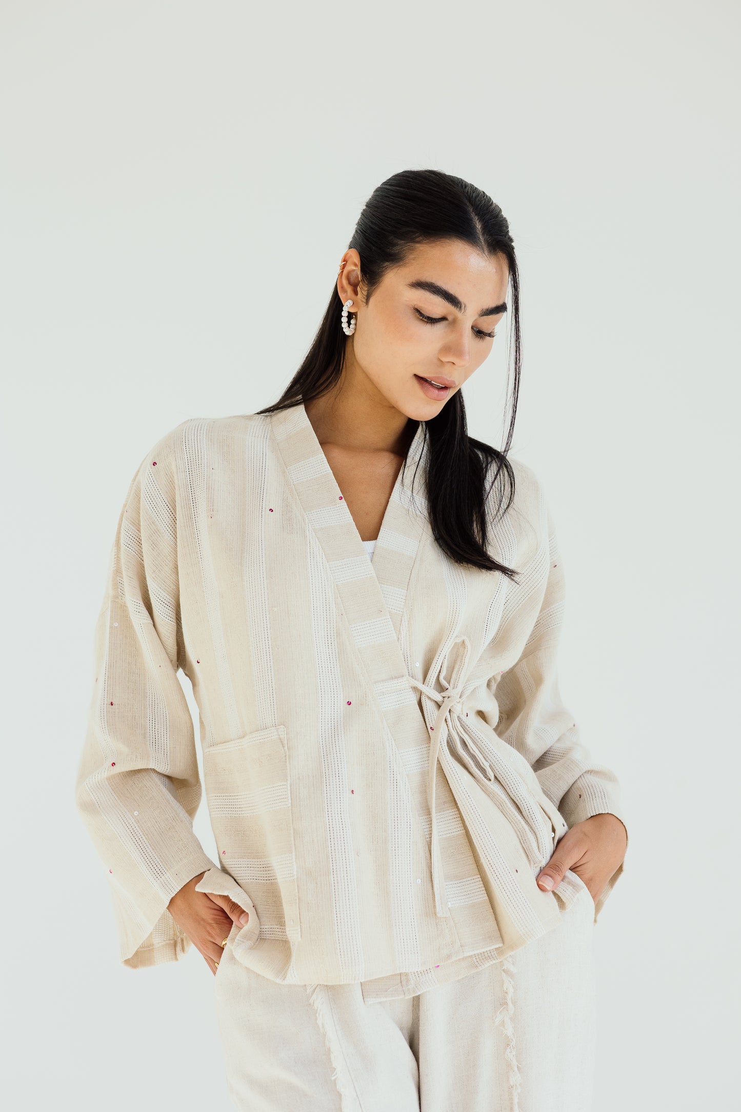 Sandy toes wrap top