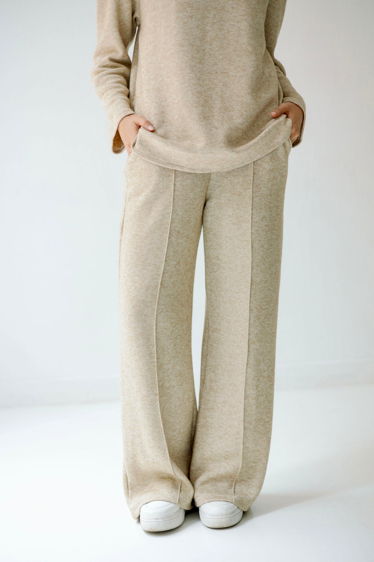 Chill & Glow Set In beige