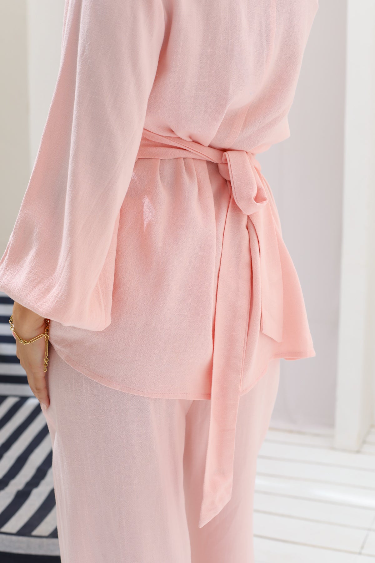 The knot set in rose