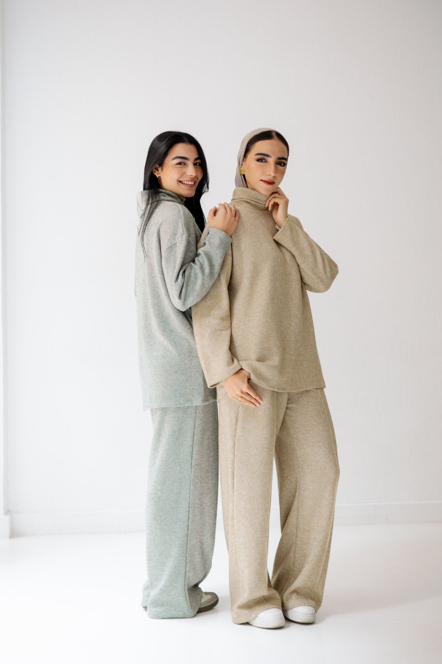 Chill & Glow Set in Olive