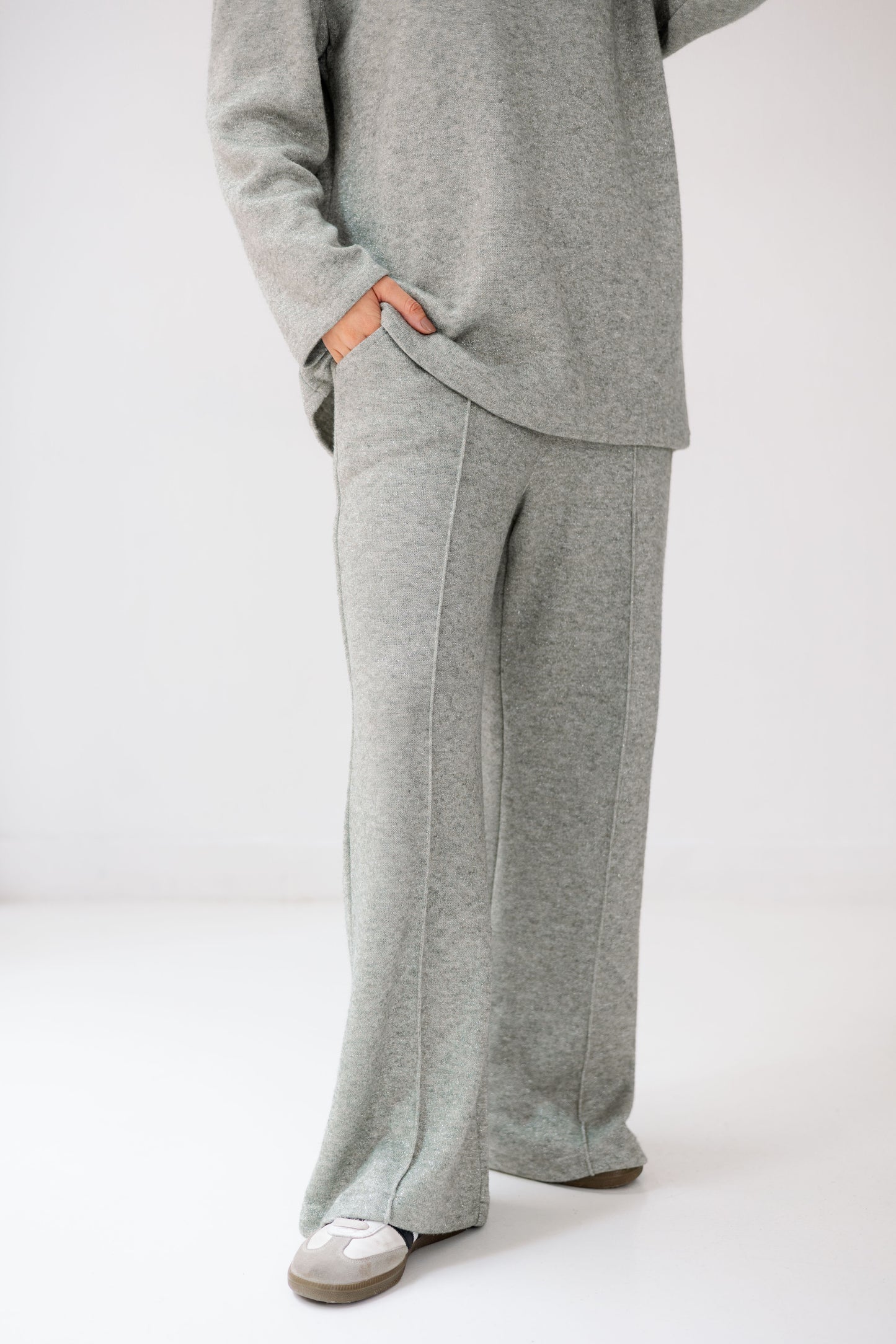 Chill & Glow Set in Olive