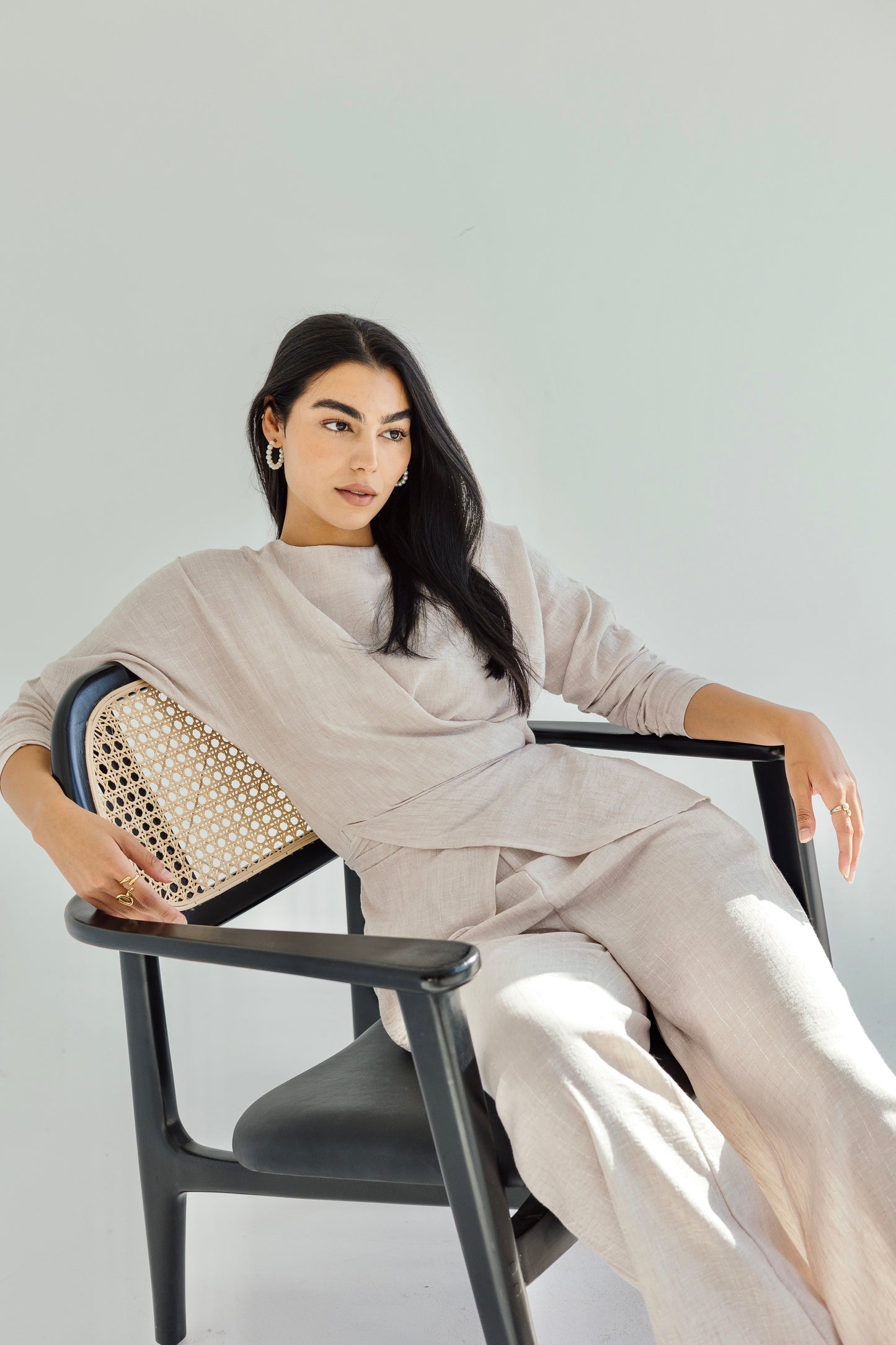 Shine lined wrap set in grayish