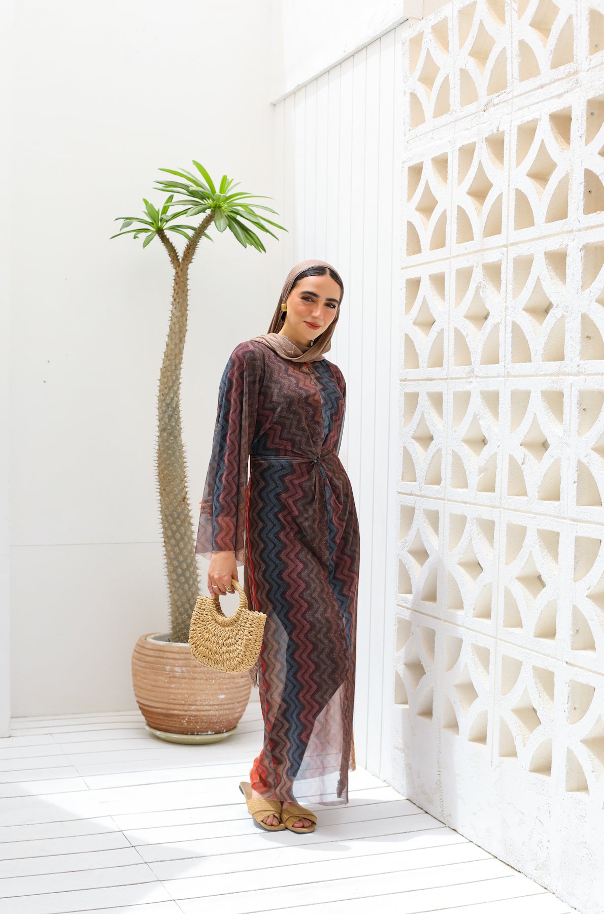 Mocha wave coverup