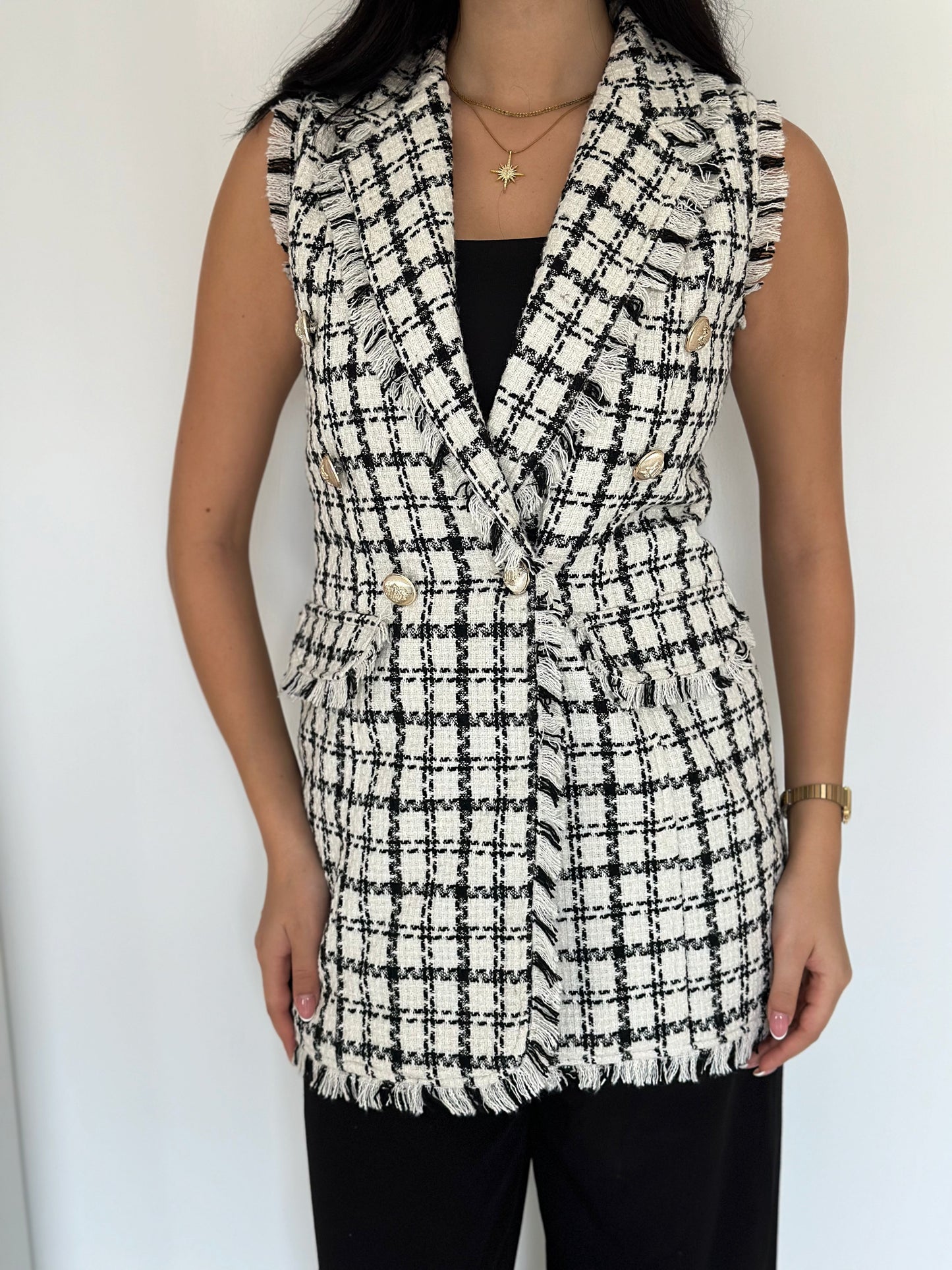 Plaid fringe tweed vest in black