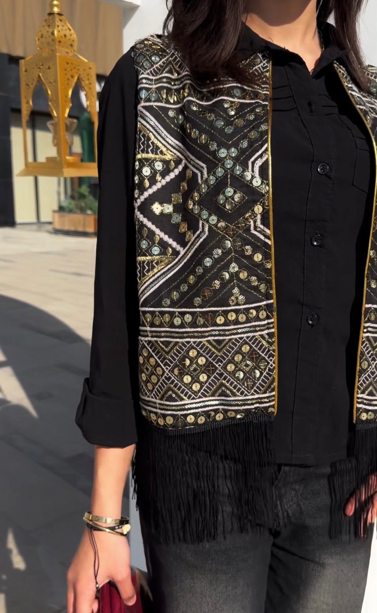 Fringe noir vest in gold✨