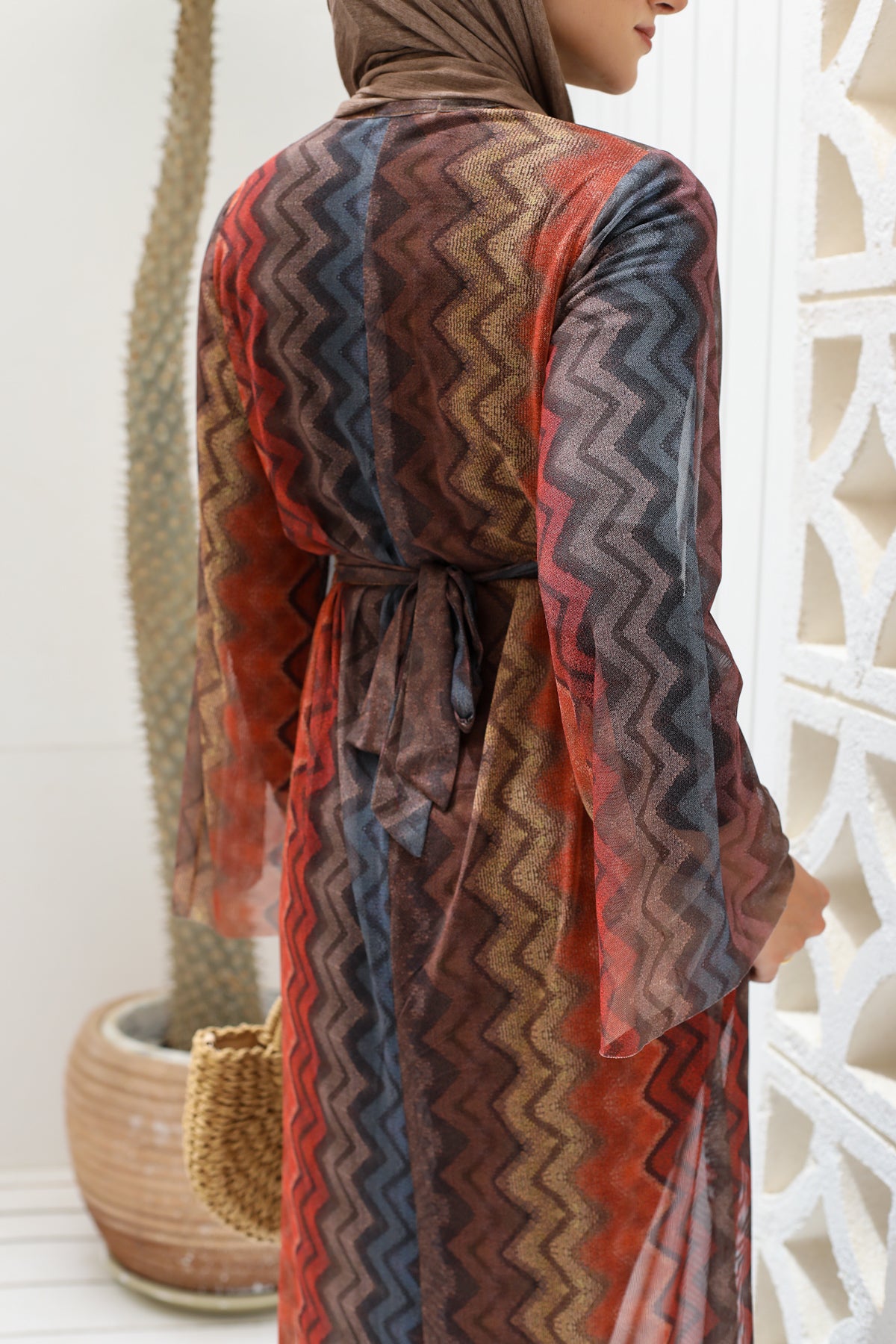 Mocha wave coverup
