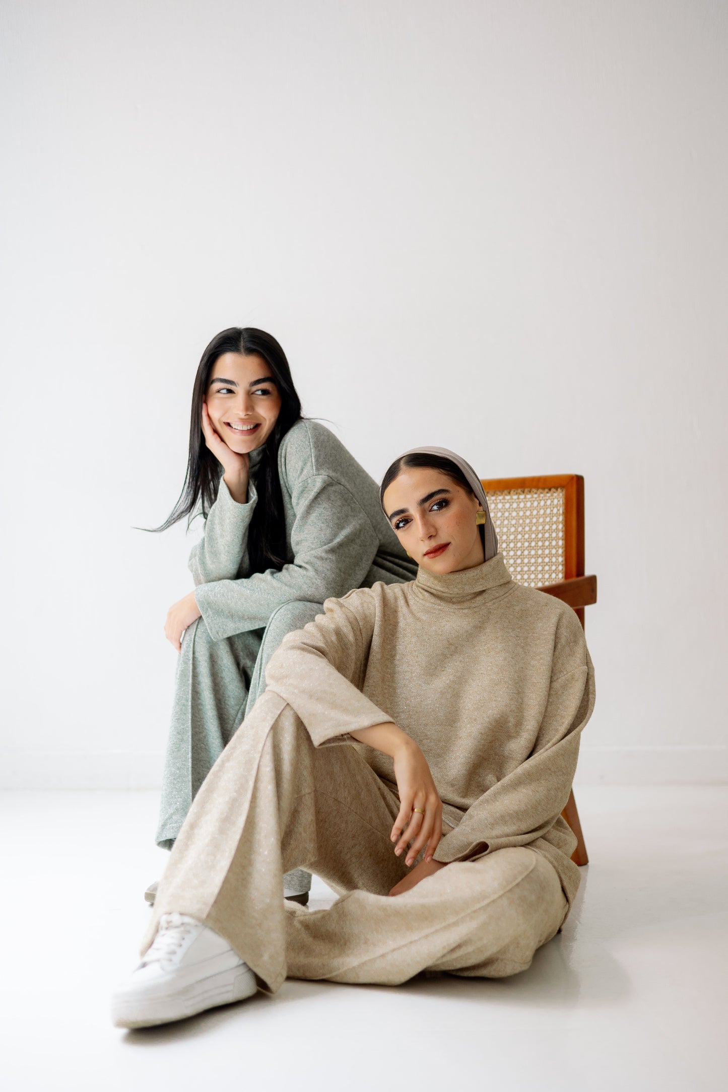 Chill & Glow Set in Olive