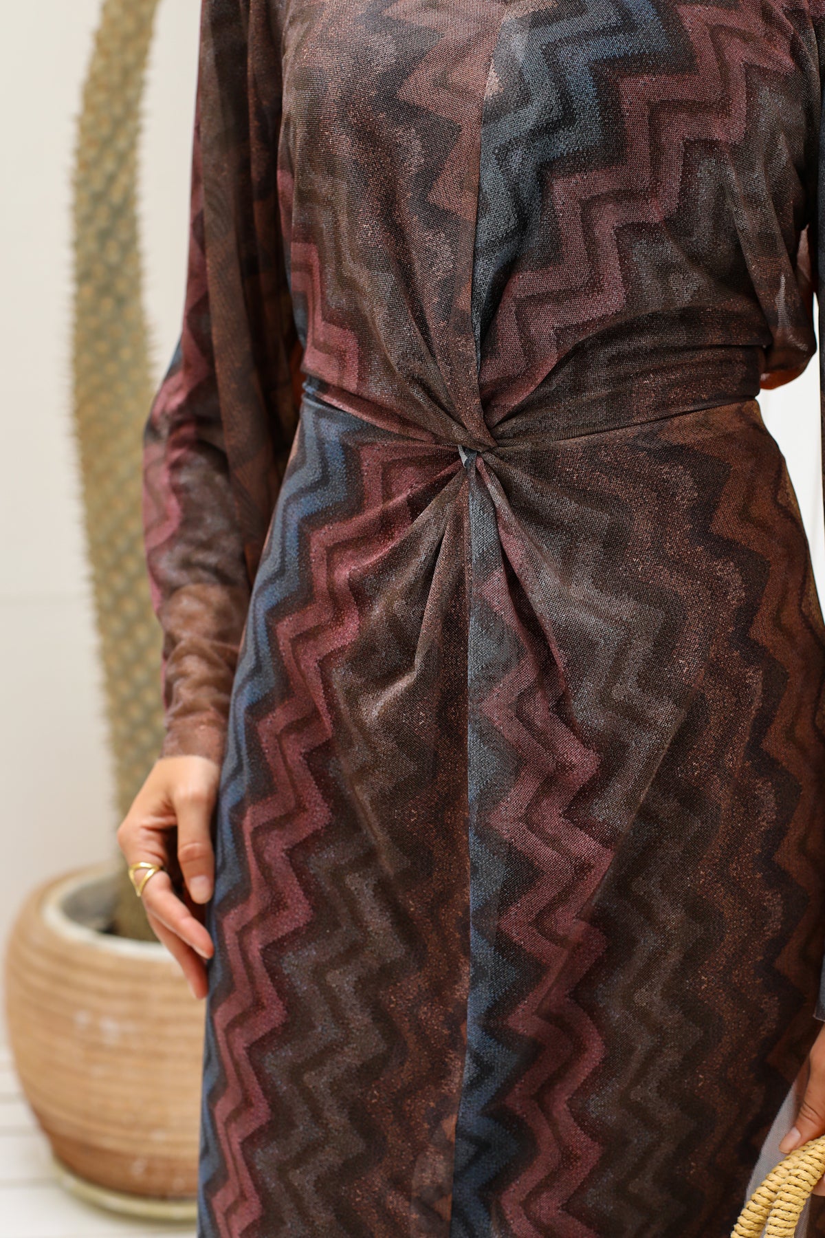 Mocha wave coverup