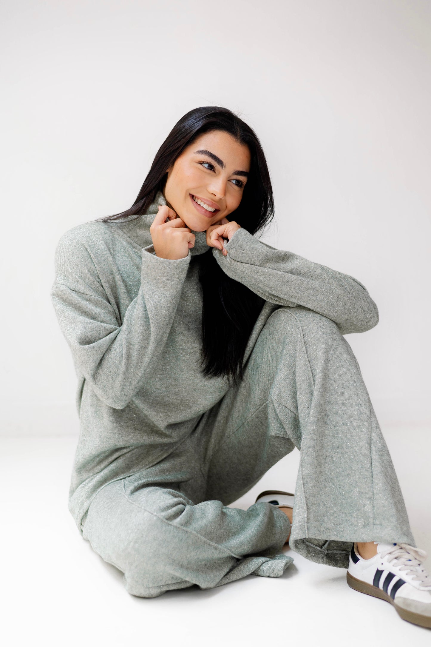 Chill & Glow Set in Olive