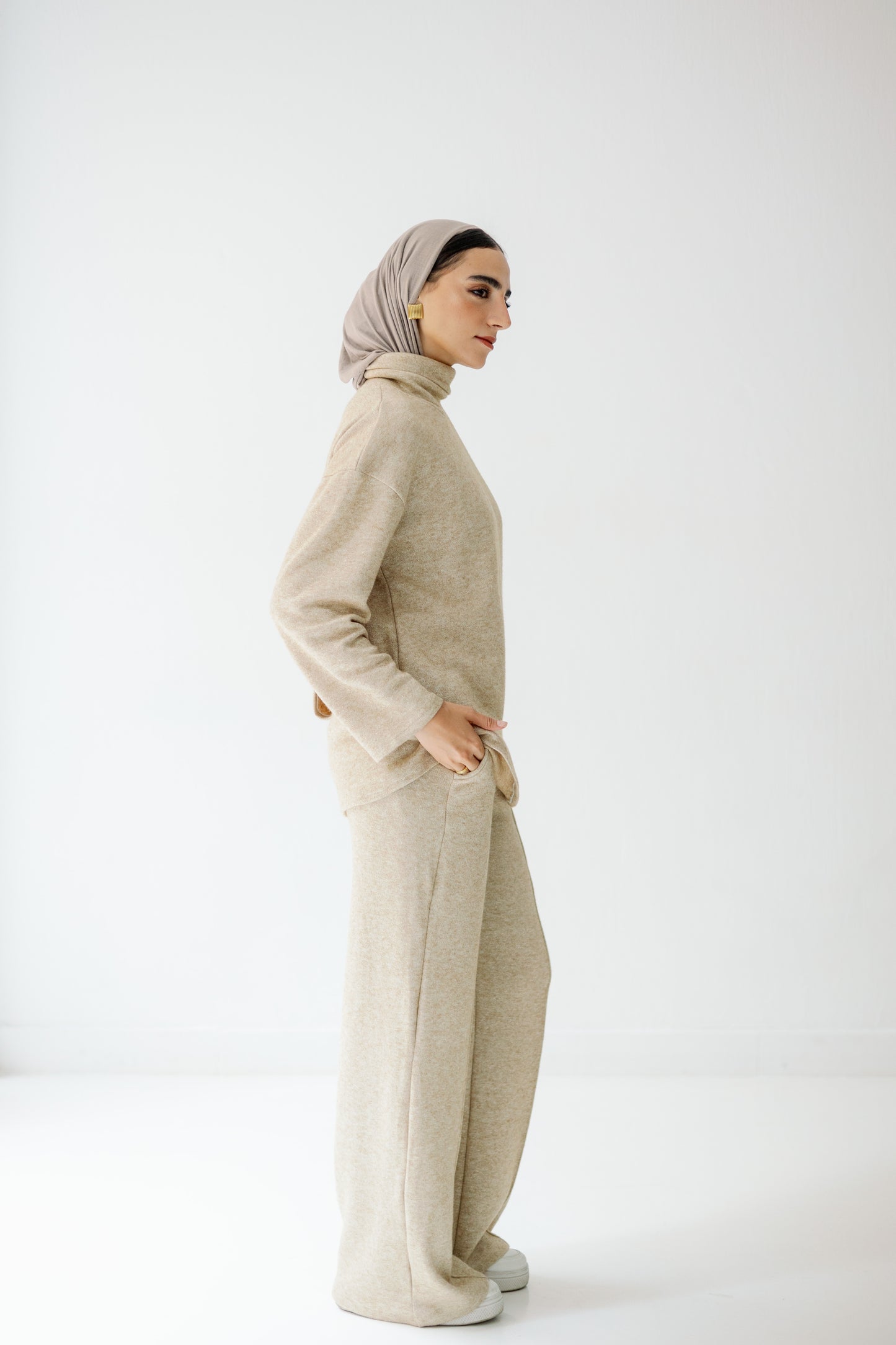 Chill & Glow Set In beige