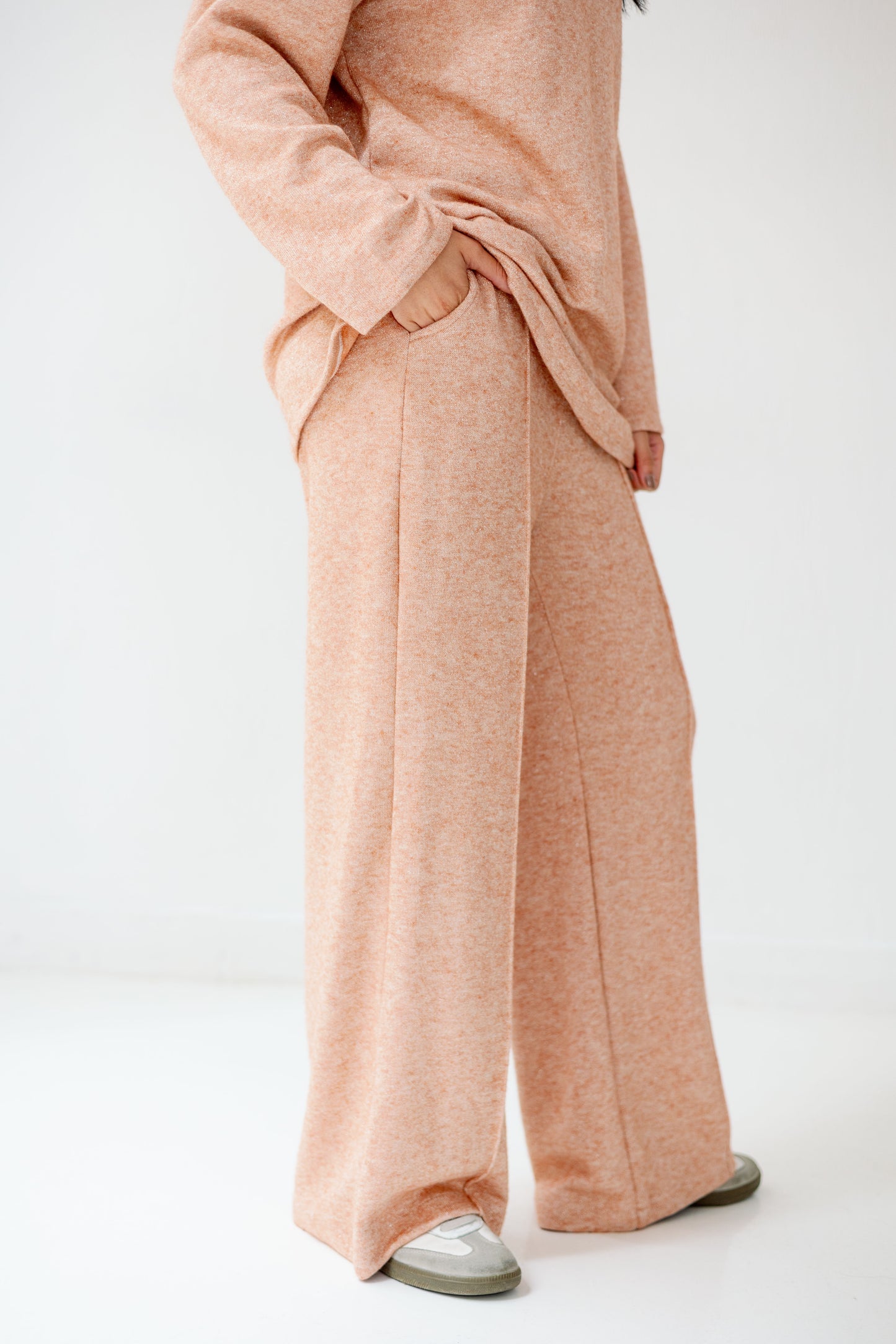 Chill & Glow Set in Peach