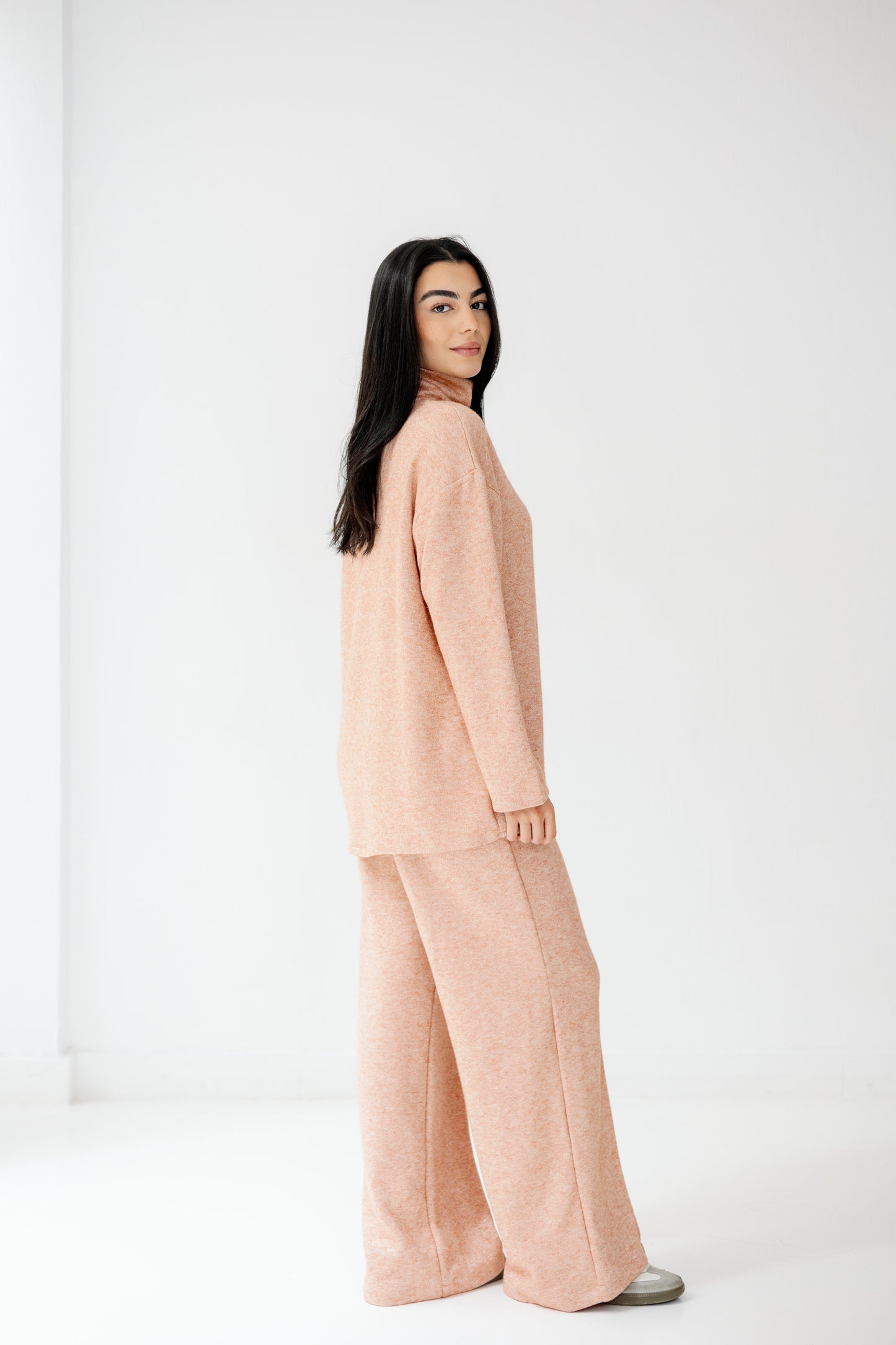 Chill & Glow Set in Peach