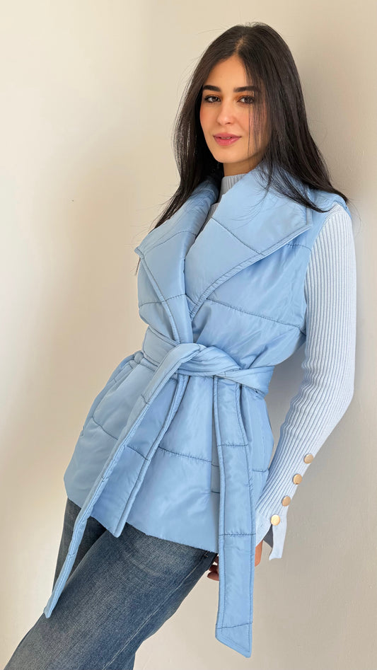 Puffer vest in sky
